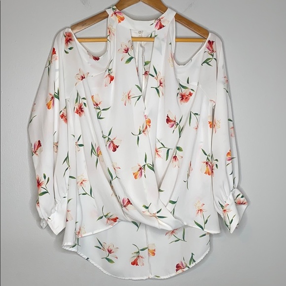Lush Tops - Lush cold shoulder long sleeve floral top - L
